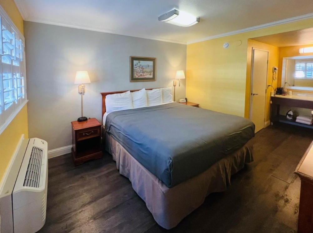 Van Ness Inn